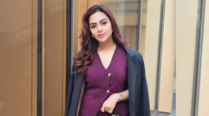 কারামুক্তির পর পর্দায় ফেরার বার্তা: ‘জ্বীন-৩’ দিয়ে ফিরলেন নুসরাত ফারিয়া